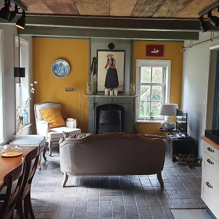 Fakânsjehûs Sfeervol met fijne tuin-3